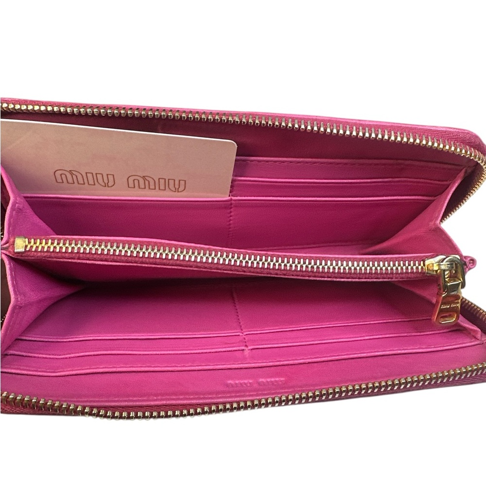 Miu Miu Pink Quilted Matellase long zip Wallet with Gold Accents - Picture 6 of 9